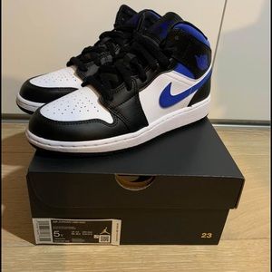 Jordan air 1 mid ‘royal blue’